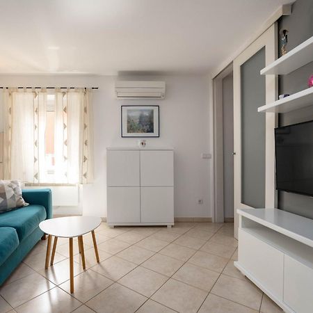 Degrassi Square Apartments (Adults Only) Vrsar Dış mekan fotoğraf