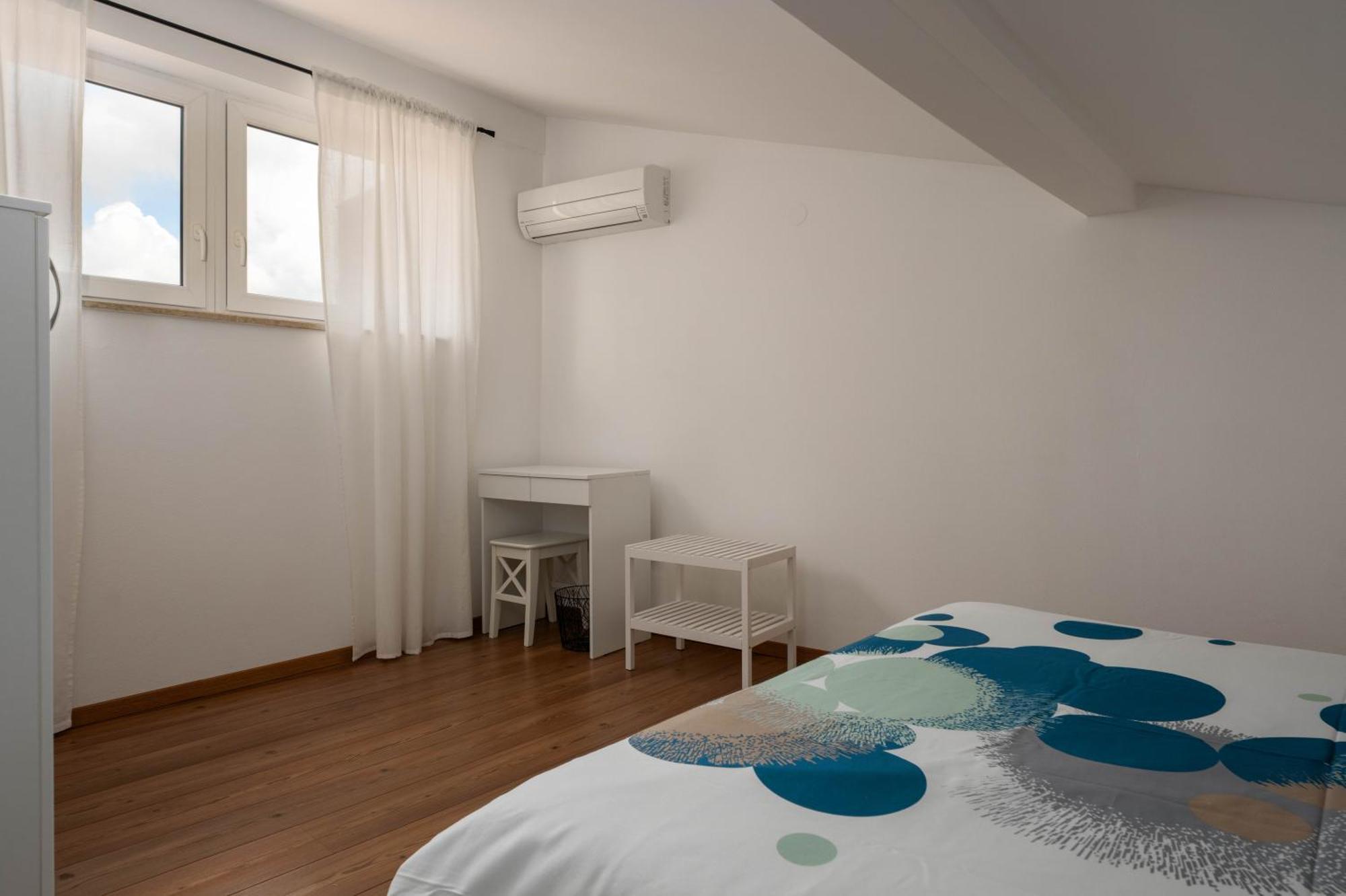 Degrassi Square Apartments (Adults Only) Vrsar Dış mekan fotoğraf